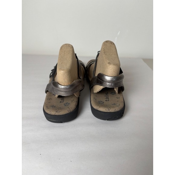 Taos Womens Trophy 2 Sandals Size 9 Pewter Strappy Comfort Adjustable Flats - Picture 4 of 11